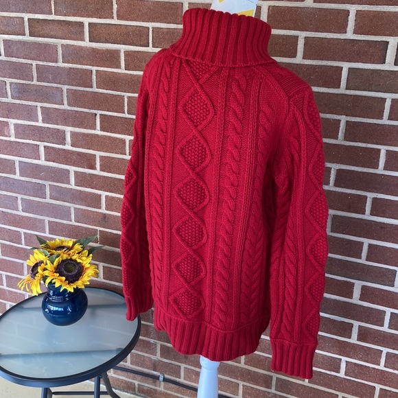 BR Red Cabled Heavyweight Sweater - Picture 5 of 10